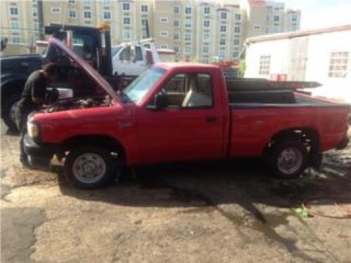 Ganga" Mazda pickup B2000 a?o 1997 $850.00